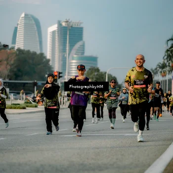 Runner Photo 6709024