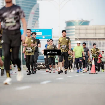 Runner Photo 6709025