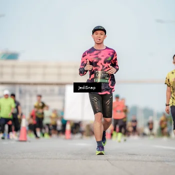Runner Photo 6709029