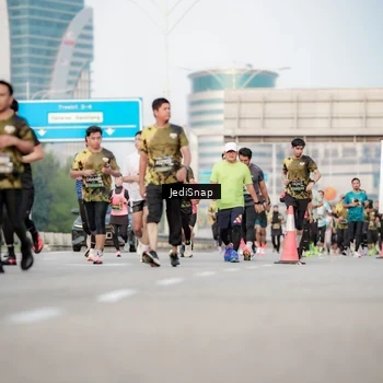 Runner Photo 6709059