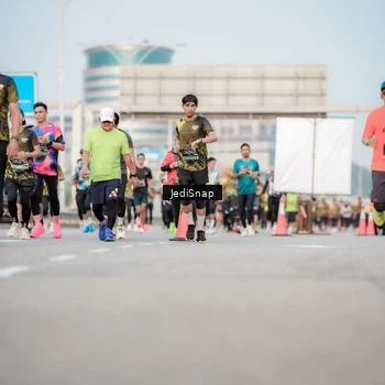 Runner Photo 6709072