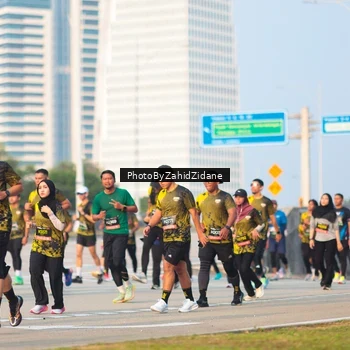 Runner Photo 6709089