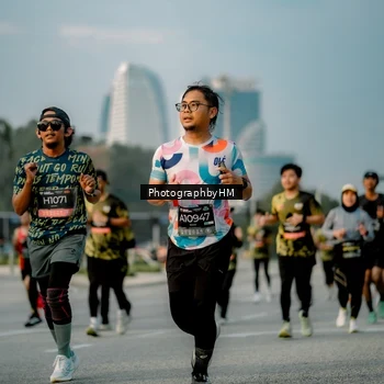 Runner Photo 6709091