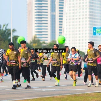 Runner Photo 6709098