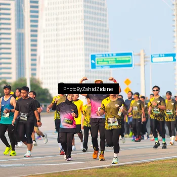 Runner Photo 6709111