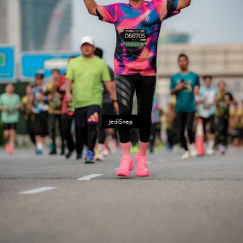 Runner Photo 6709118