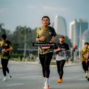 Runner Photo 6709125