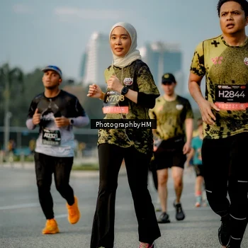 Runner Photo 6709128