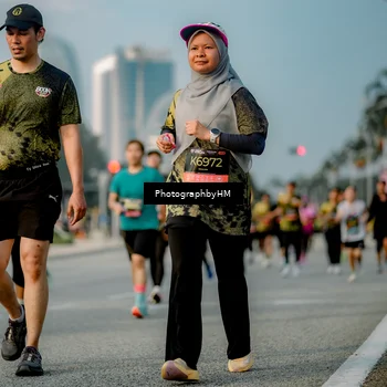Runner Photo 6709147
