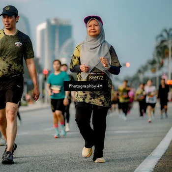 Runner Photo 6709152