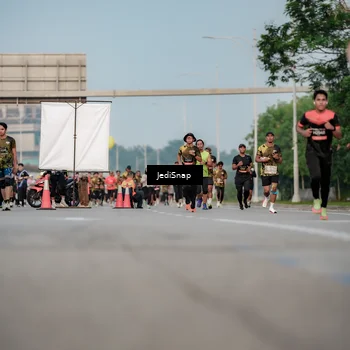 Runner Photo 6709178