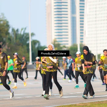 Runner Photo 6709181