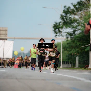 Runner Photo 6709203