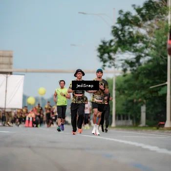 Runner Photo 6709209