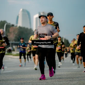Runner Photo 6709214
