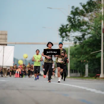 Runner Photo 6709218