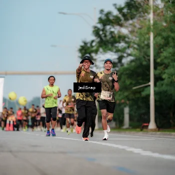 Runner Photo 6709225