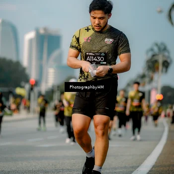 Runner Photo 6709246