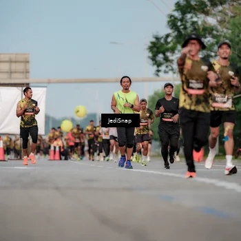 Runner Photo 6709249