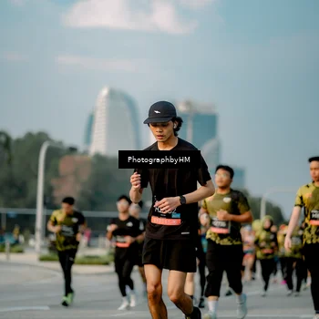Runner Photo 6709258