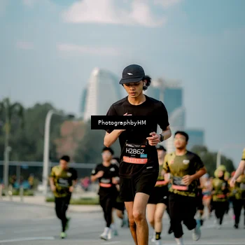 Runner Photo 6709260