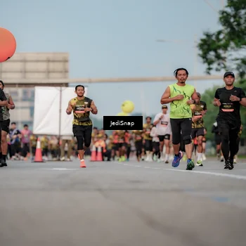 Runner Photo 6709278
