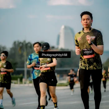 Runner Photo 6709280