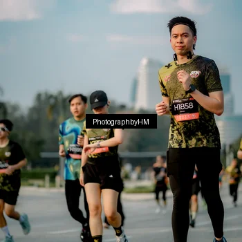 Runner Photo 6709281