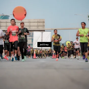 Runner Photo 6709287