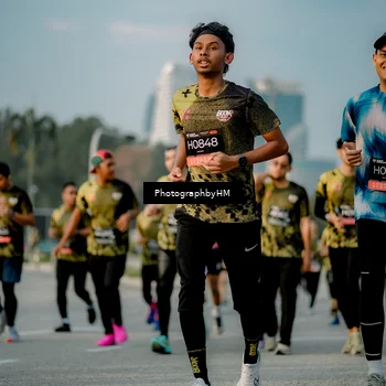 Runner Photo 6709301