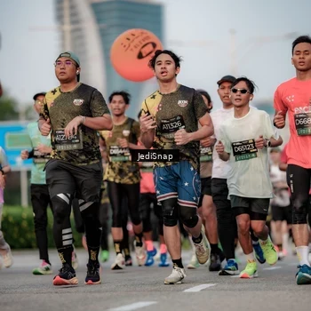 Runner Photo 6709308