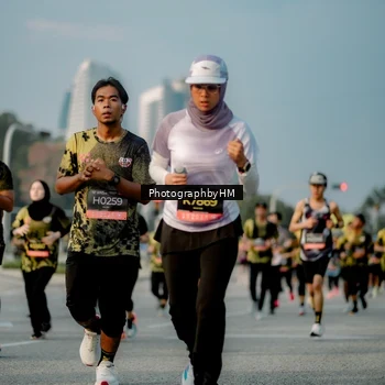 Runner Photo 6709311