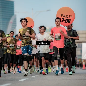 Runner Photo 6709340