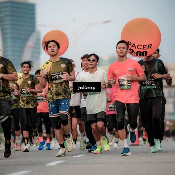Runner Photo 6709346
