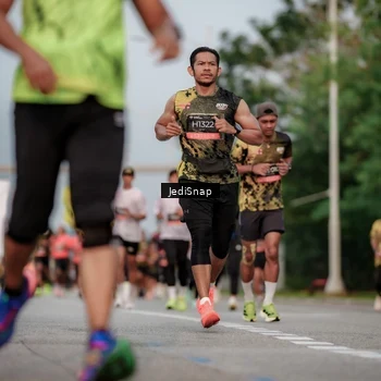 Runner Photo 6709349
