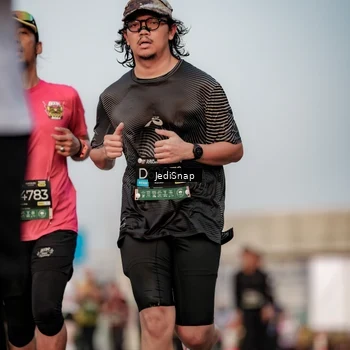Runner Photo 6709362