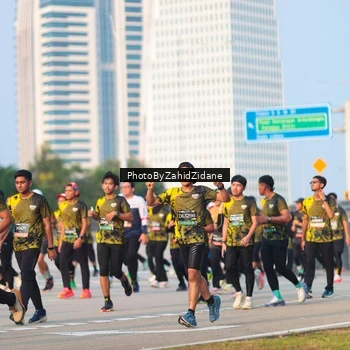 Runner Photo 6709369