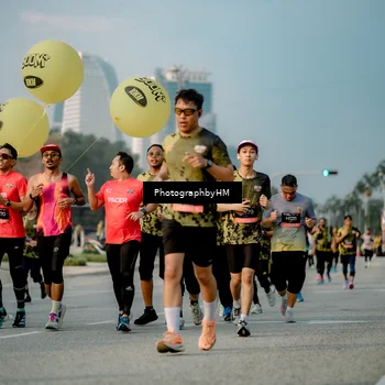 Runner Photo 6709391