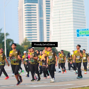 Runner Photo 6709397