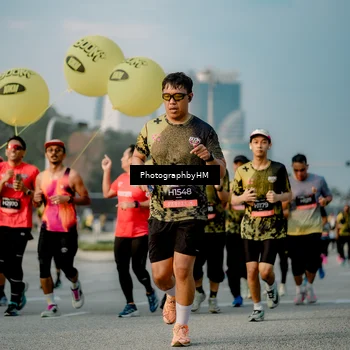 Runner Photo 6709400