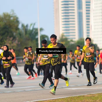 Runner Photo 6709414