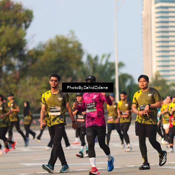 Runner Photo 6709421