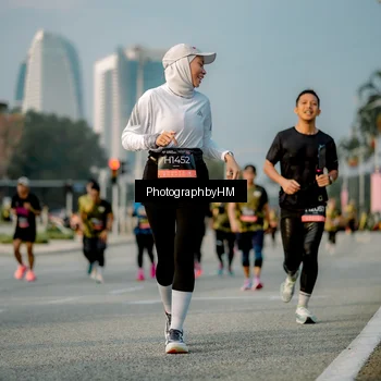Runner Photo 6709423