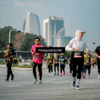 Runner Photo 6709424