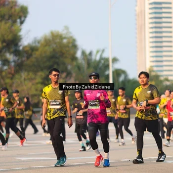 Runner Photo 6709430