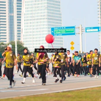 Runner Photo 6709432