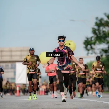 Runner Photo 6709442