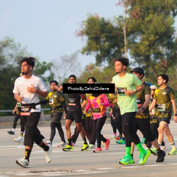 Runner Photo 6709494