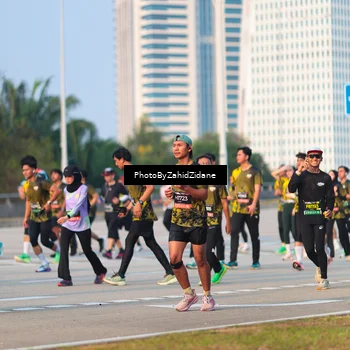 Runner Photo 6709533