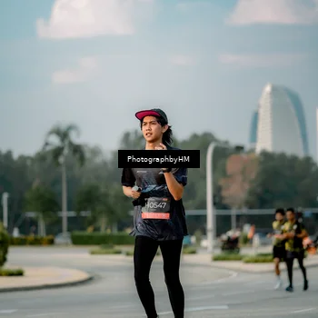 Runner Photo 6709575